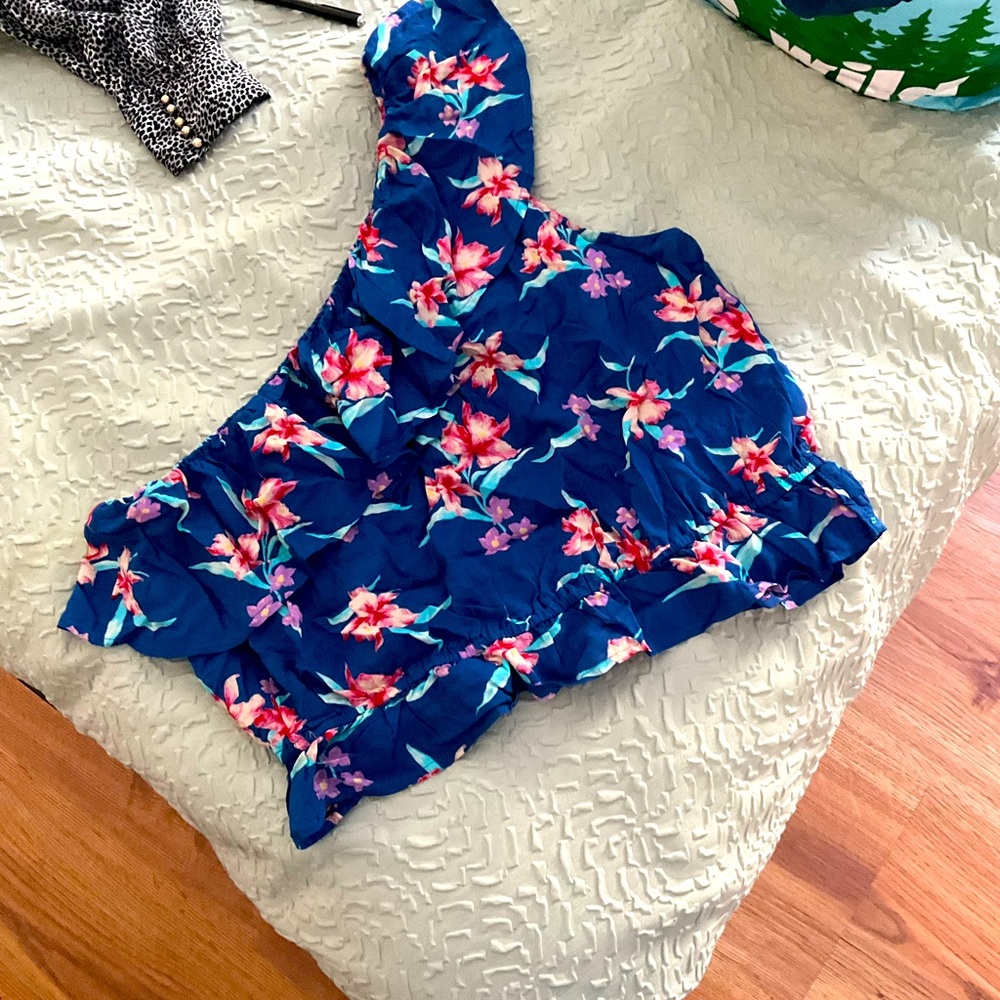 NWOT A&E crop